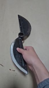 Lưỡi dao Máy băm chuối mịn làm từ nhíp ô tô sắc bén. Băm nguyên cây . Trục 24mm. Lắp Cho Máy 11 - 15 - 2kW