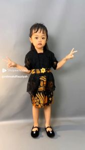 Keindahan Tradisional dalam Setelan Kebaya Anak Brukat Batik Modern umur 2-9 thn