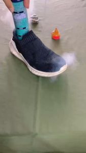 Bình xịt khử mùi hôi chân và giày lưu hương thơm công nghệ Bạc ion kháng khuẩn XIMO 300ml