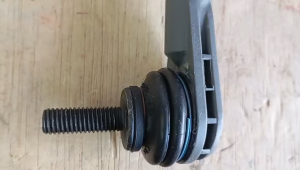 1014025305 ABSORBER LINK FRONT PROTON X50 S70