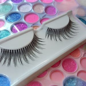 Bulu mata palsu artisan natural lembut lentik 757 gunung  ukuran Medium ( isi : 6 pasang atau 1 lusin + cover )