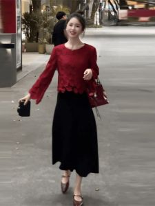 Early Autumn Fashion Set Womens Elegant Vintage Hollow out Hook Flower Red Top Slimming High Waist Mini Skirt Polyester Fiber Long Sleeve round Neck