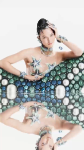 ♈Swarovski♈ M5657726 Rose gold large round pink jewelry ear ornaments (แจกกล่องของขวัญบรรจุภัณฑ์ของแท้)