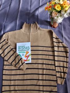 sweater rajut kerah sleting ziper