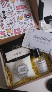 Hampers Lebaran Idul Fitri Untuk Cewek Wanita Perempuan Gift Box Satu Set Kado Hadiah