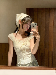NIHAOKANONG | Áo Blouse Ngắn Tay Bồng Cổ V Chất Liệu Voan Kết Hợp Ren