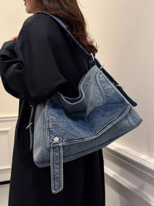 Stylish Retro Denim Large Capacity Commuter Crossbody Shoulder Bag Universal Womens Tote Bag for Autumn Winter Daily Use