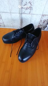 Ivaron } Parfum Sepatu | Shoes Deodorizer | Anti Bau dan Bakteri Penghilang Bau Sepatu Bau Kaki Pewangi Sepatu Foot Spray - 250ml