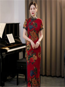 ชุดราตรีแขนสั้นแฟชั่นฤดูใบไม้ผลิและฤดูร้อนสำหรับผู้หญิง ชุดราตรียาวปานกลาง ชุดการแสดงบนเวที ชุดกี่เพ้ากระชับสัดส่วน