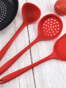 Large Silicone Soup Spoon Long Handle Kitchen Utensils Non-Stick Pot Ladle Cooking Tools Household Essential Cooking Spatula