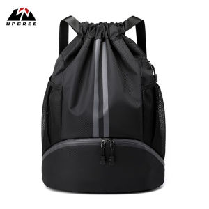 UPGREE เชือกกระเป๋าเป้สะพายหลังกันน้ำกลางแจ้งกระเป๋าเป้กีฬาโยคะกีฬาว่า ยน้ำกระเป๋าเป้ไนลอนไฟเบอร์สตริงสำหรับเด็กผู้ชาย ที่มีช่องเก็บรองเท้า