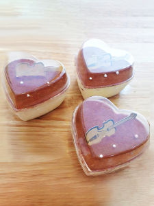 Heart Shaped Mousse Yogurt Pudding Jelly Ice Cream Wood Shavings Disposable Plastic PS Cup Transparent Creative Tableware