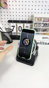 ลำโพงบลูทูธตั้งพื้น เสียงเบสแน่น เอฟเฟกต์คอนเสิร์ตฮอลล์ แม่เหล็กดูดแน่น มีเสียงทันทีเมื่อเชื่อมต่อ สีดำ-ขาว