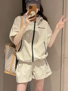 Cute Champion Sun Protection Shorts Set Womens Summer Casual Outdoor Sports Two-Piece Set with Hood Cotton Material