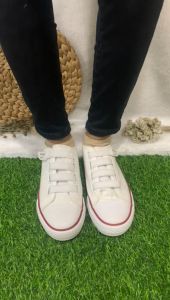 Sepatu Sneakers Kanvas Kasual Wanita Simple Polos Import 050