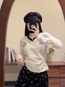 Cute Cat Letter Foam 3D Long Sleeve V-Neck Slim Fit Short T-Shirt Womens Autumn Winter Fashion Commute Style Printed Cotton Top