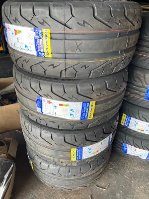 ยางใหม่ Sumaxxx 265/40/18 ปี 26 ราคาต่อ 1คู่ 4เส้น กดสั่ง 2 ครั้ง