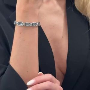 Ingemark Elegant Acrylic Rhinestone Elastic Bracelet for Women Vintage Geometric Wide Bangle Hand Chain Fashion Jewelry Gifts
