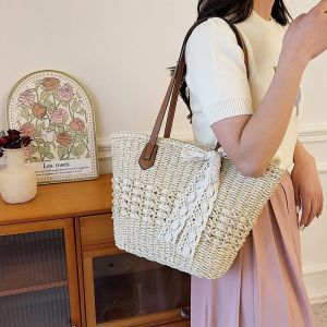 Straw Woven Bag Women 2024 Spring New Arrival Minimalist Casual Woven Bag Minimalist Fashion One Shoulder Portable Beach Bag Women