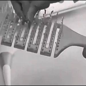 TOKOMUMER SISIR MAGIC ANTI RONTOK: Sisir Tarik Lembut Anti Sakit