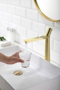 All-copper Bathroom Basin Faucet Creative Basin Tap Deck Mounted Crane Hot and Cold Water Mixer Tap White Brass Faucet