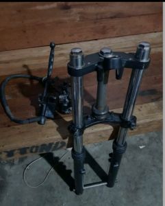 Shock shockbreker depan ninja rr original