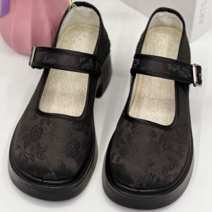 รองเท้าส้นสูงพื้นหนา Mary Janes ทรงหัวมน พื้นยางสวมใส่สบาย รองเท้าส้นเดี่ยวแบบลำลองสำหรับผู้หญิงในฤดูใบไม้ผลิปี 2025