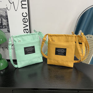 New Canvas Shoulder Bag Women Simple Versatile Crossbody Bag Student Class Commute Small Square Bag Casual Small Backpack