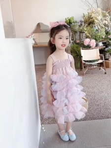 1-7 ปี ชุดเดรสเด็กผู้หญิง ฤดูร้อน ชุดเจ้าหญิงสีชมพู สไตล์สลิงหวาน กระโปรงชั้นๆ ประดับลูกไม้ สำหรับเด็กผู้หญิง