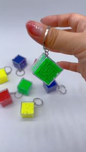 🔥SG LOCAL STOCK🔥Kids Goodie Bag Filler Mini 3D Cube Maze Keychain Six-sided Puzzle Rolling Ball Game Fun Brain Challenge Children Balance Training Educational