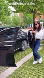 Tirai Mobil Anti Panas & Penutup Kaca Mobil