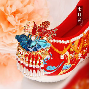 July Lotus Traditional Chinese Wedding Shoes for Women Red Embroidered New Bride Hanfu Footwear Comfortable Silk Velvet Material