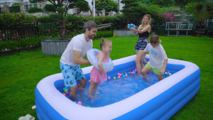 Inflatable Family-Sized Swimming Pool with Air Pump for Kids & Adult Outdoor Thickened Swimming Pool