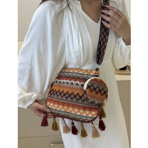 Embroidered Ethnic Style Womens Crossbody Bucket Bag New 2023 Trendy All-Match Wide Shoulder Strap Single Shoulder Bag with Tassel