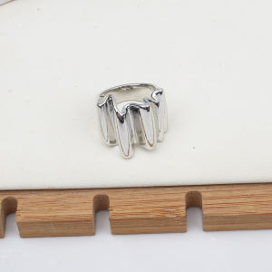 Fashionable Wide Surface Gear Ring for Women Retro Folded Metal Ring Geometric Pattern Alloy Silver Gold Plated Jewelry