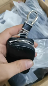 Gantungan Kunci Mobil & Aksesoris Kendaraan Kulit