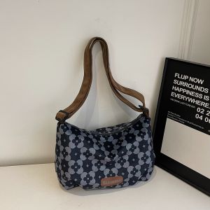 Fall Winter Large Capacity Womens Tote Bag Fashion Trend Floral Leather Print Shoulder Strap Crossbody Bag Commuter Style