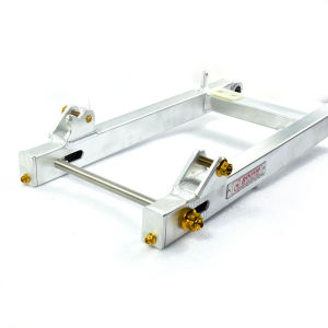 สวิงอาร์มมิเนียม เวฟ สวิงอาร์ม อลูมิเนียม ทรงสนาม รุ่น WAVE 110i NEW (พร้อมน็อตยึดโช๊ค น็อตหางปลา แกนล้อเลส) อาร์มทรงเชง เดิมย่นยาว เป็นสิ่งที่สุด