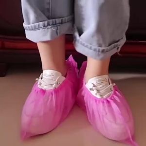 100PCS Disposable Shoe Covers Dustproof Non-woven Non-slip Booties Shoe Cover for Students Adults Household Workplace Foot Cover