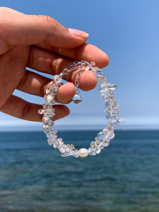 CAFFTI | Natural Crushed Ice White Crystal Delicate Luxe Bracelet