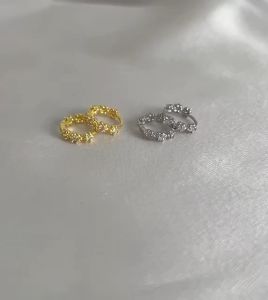 littlegirl gifts- Small flower diamond earrings s925
