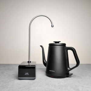 ปั๊มน้ําไฟฟ้าอัตโนมัติเครื่องบรรจุถังน้ําแร่บริสุทธิ์ตู้น้ําดื่มครัวเครื่องมือทําอาหาร