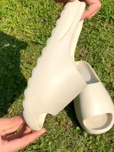 รองเท้าแตะผู้หญิง แบบสวม รองเท้าแตะในบ้าน นอกบ้าน รองเท้าแตะลำลอง ทรงเกาหลี นิ่ม เบา สบายเท้า