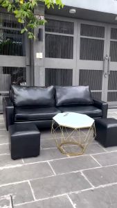 Bộ Sofa Băng Phòng Khách Dài 1m8 Màu Đen Chất Da Sang Trọng Kèm Đôn Gối Và Bàn