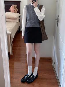 Gray Knitted Vest Womens Early Autumn Shirt Layering Sleeveless Jacket Short Top Commute Style round Neck Pure Color Design