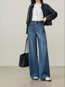 ESE·Y | Patched Slim Fit Straight Leg Jeans