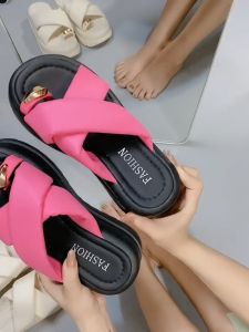 Dép Nữ Quai Chéo Phồng Xỏ Ngón Đính Cham