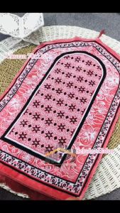 Sajdah Kubah Bludru Karpet Ukuran Standar70x110cm (izmir nurtex)