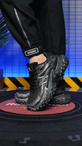 Sepatu Fashionable Cowok Sneakers Bahan Lembut Sol Empuk Rubber Anti Licin Non Slip New Arrival QNA803