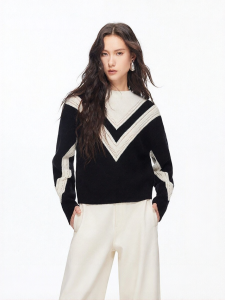 Vero Moda | Áo Sweater V-Neck Có Họa Tiết Đối Chiếu Chứa Len